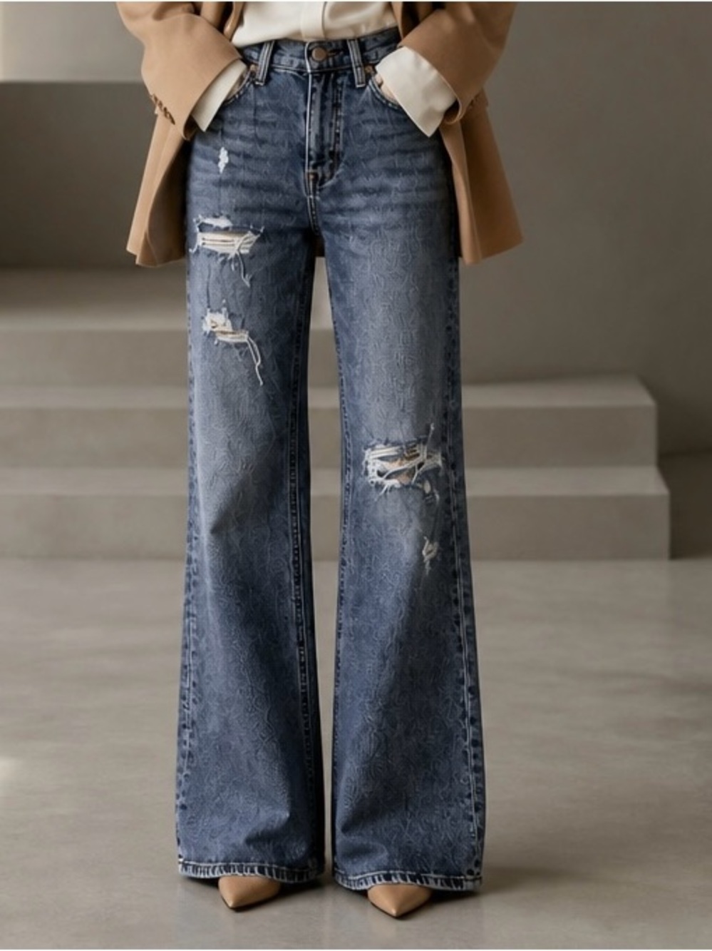 Aeropostale Distressed Wide-Leg Jeans in Blue